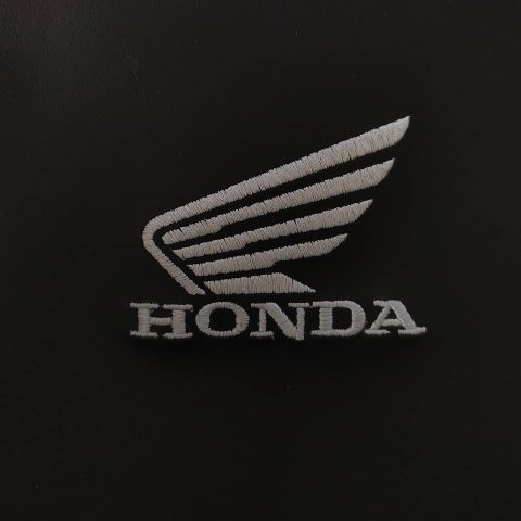 bordadora para logos en tapiceria